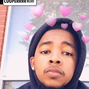 Meet your Posher, Eric